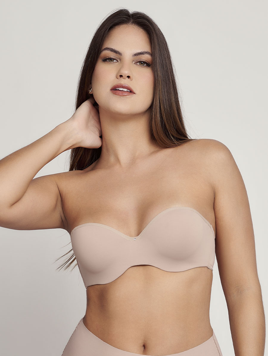 Sutiã Tomara que Caia Tina Essencial com bojo inteiro recoberto em microfibra, alças removíveis e ponto de luz central.