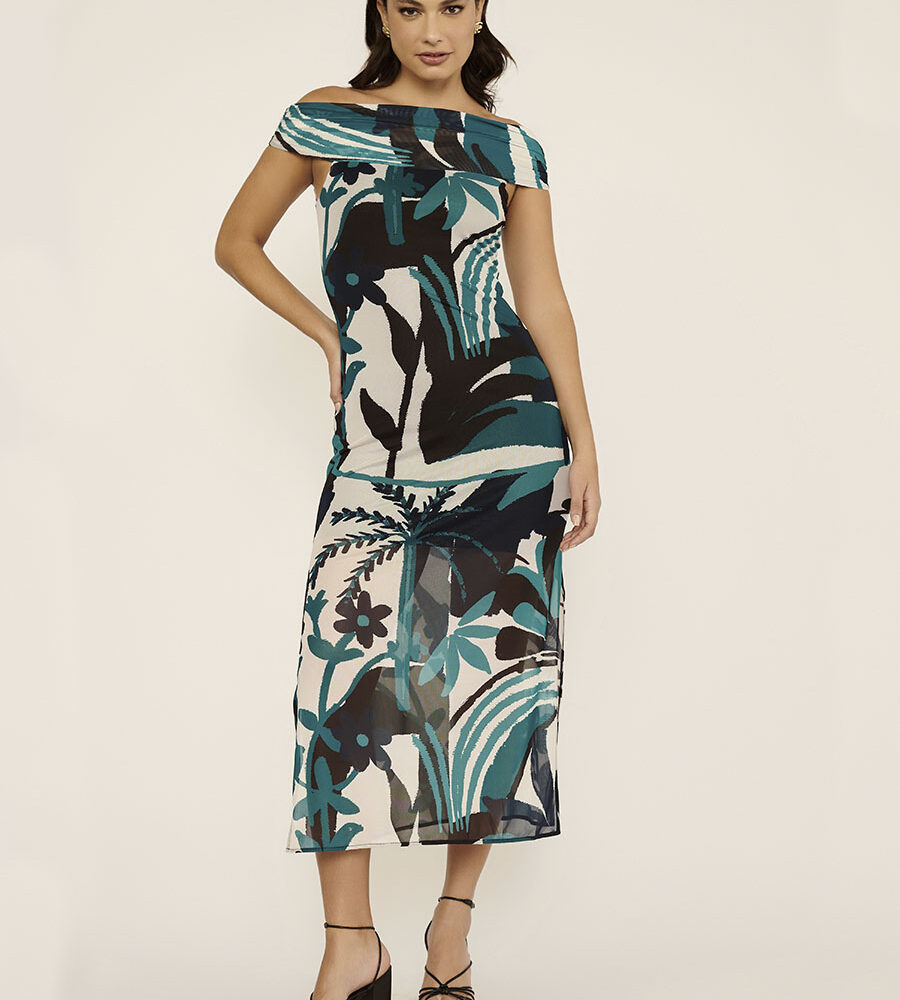 Vestido midi em tule estampado Maya, com caimento leve e transparência suave.