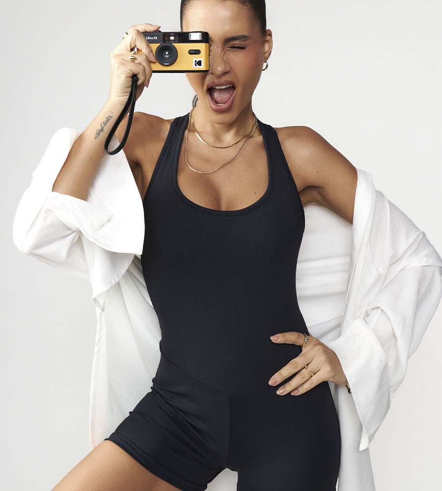 Macaquinho Fitness Curto Nadador Preto