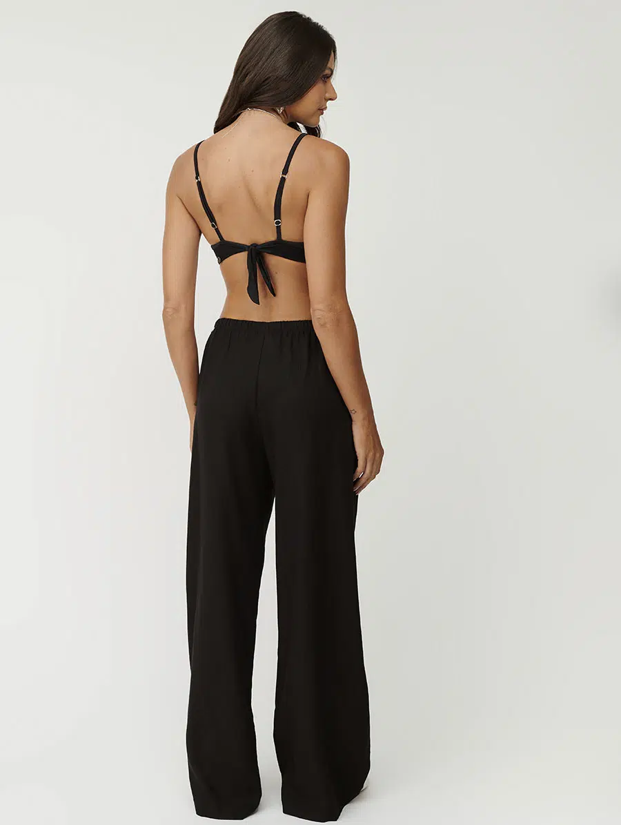 Calça comprida em linho preto com bolsos frontais e amarração na cintura Belles