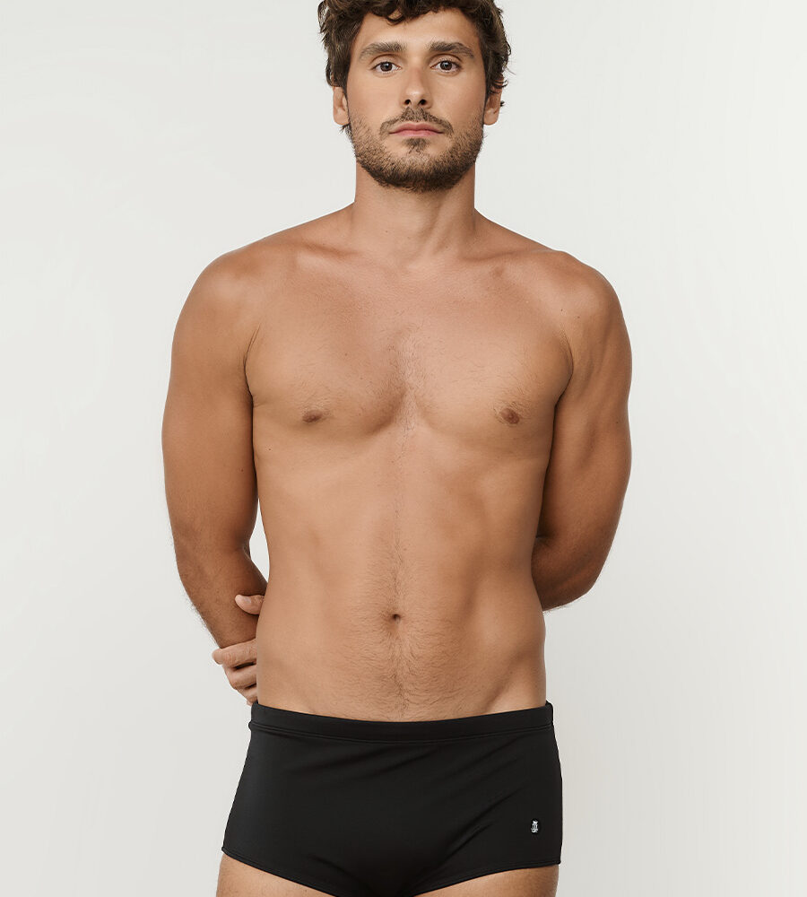 Sunga slip preta masculina com forro interno e proteção UV+ Linha Man Belles